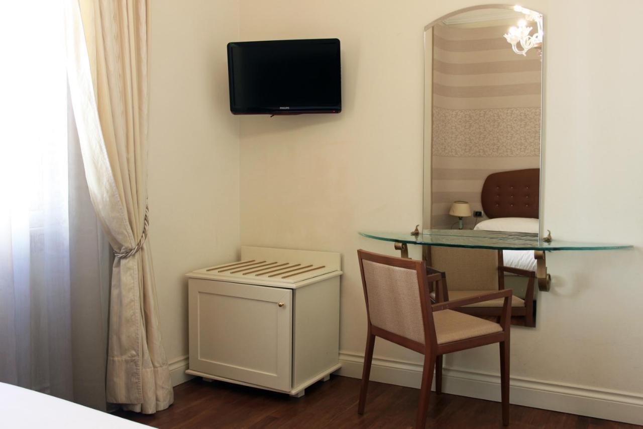 C-Hotels De Rose Palace Florenz Exterior foto